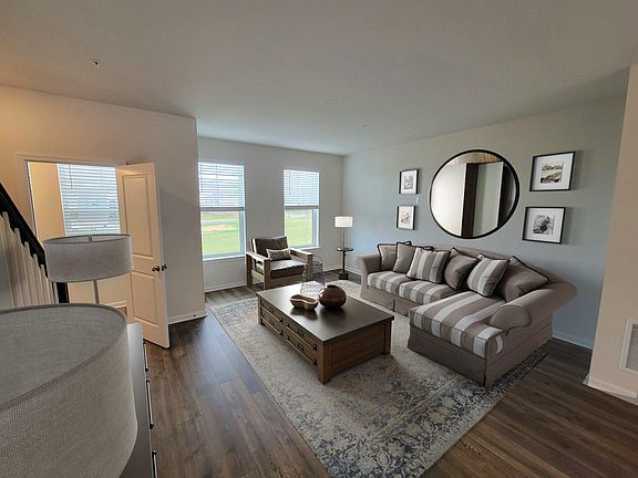 3rd image of 424 Herringbone Way