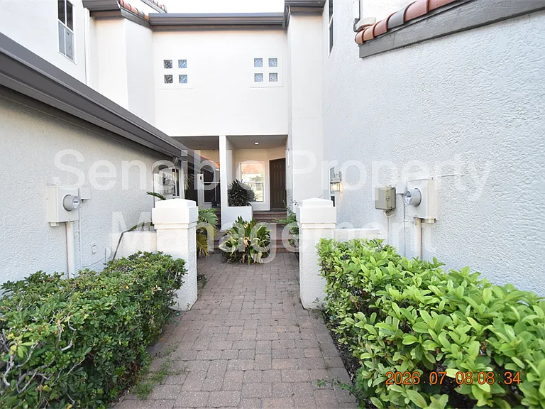 1138 Shipwatch Cir — Photo 2