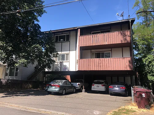 525 NE Kamiaken St #D Photo 1