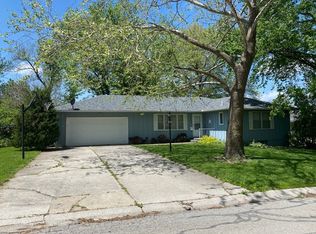 1407 N Pine St, Cameron, MO 64429
