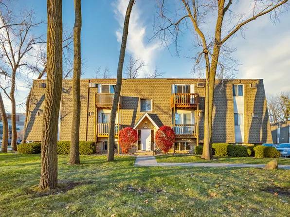 214 Madison St Unit 3C, Joliet, IL 60435