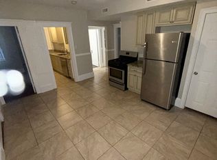 187 Lafayette St #2, Salem, MA 01970