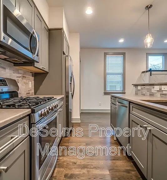 917B Spain Ave — Photo 6
