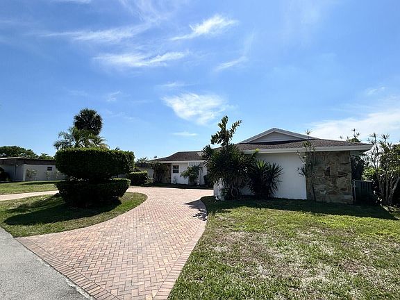 2nd image of 5728 S Bayberry Lane