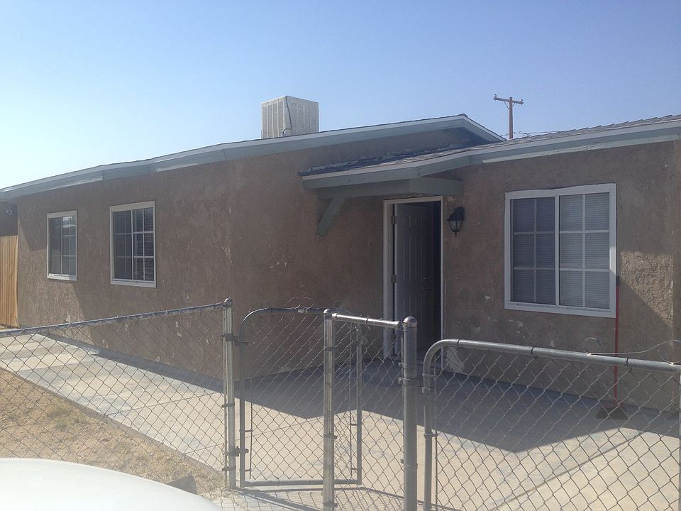 1st image of 74044 Gorgonio Dr