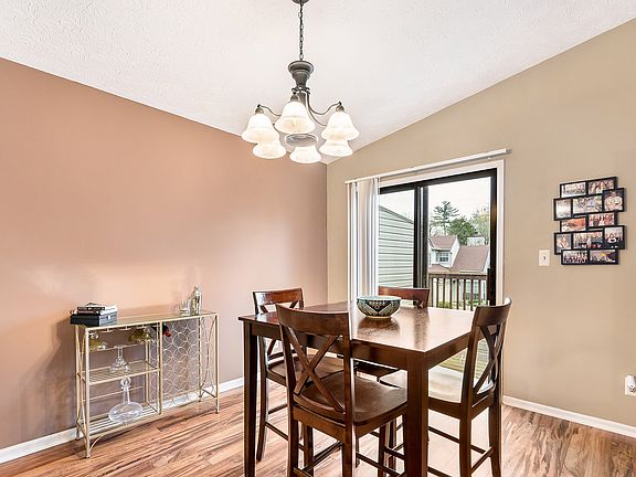 5th image of 9536 Bay Vista East Dr