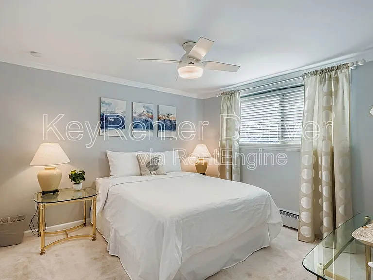 1327 N Steele St #203 — Photo 12