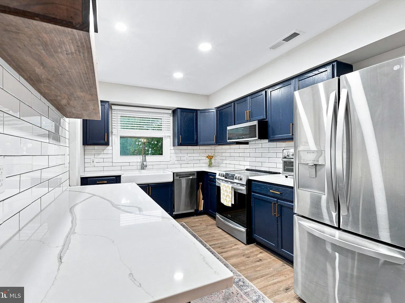 3 bed, 2.5 bath, 1500 sqft, $2,500 — Photo 3