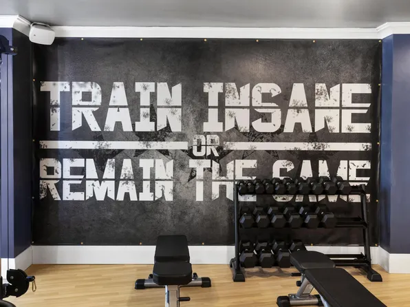 2400 Hudson Terrace image 15 of 31