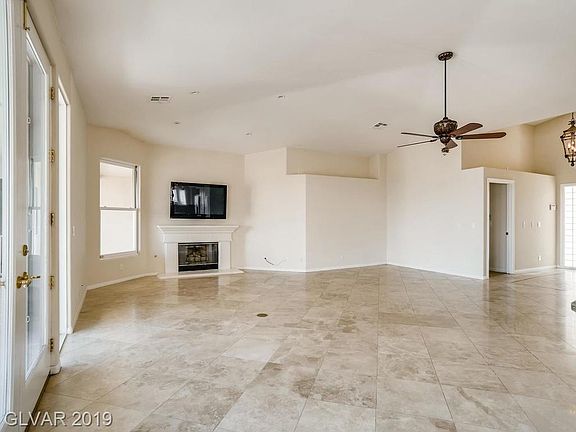 5th image of 150 Desert Valley Dr