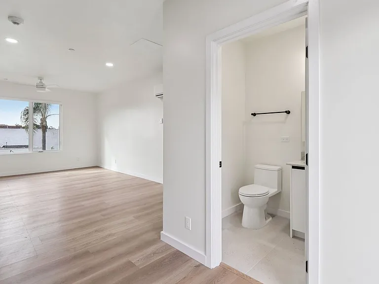 4456 30th Street — Photo 16