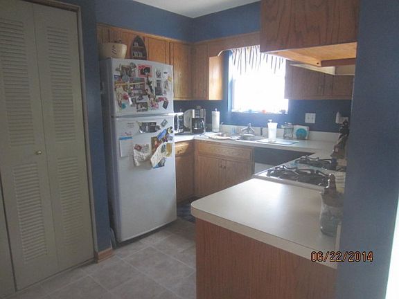 3rd image of 17448 S Sauk Dr