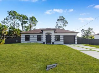 743 Roma Ave S, Lehigh Acres, FL 33974