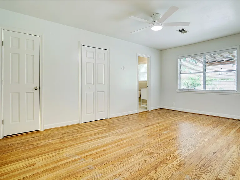 9829 Larston St — Photo 12