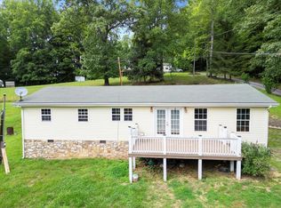2528 Old Hurst Rd, Hiwassee, VA 24347