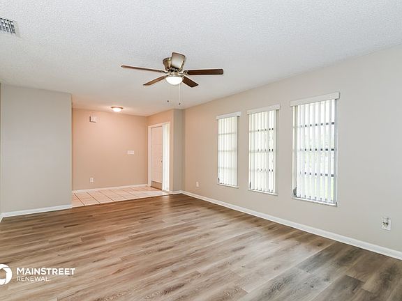 3rd image of 4106 SW Santa Barbara Pl