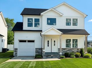 21 Cypress Ave, Bethpage, NY 11714