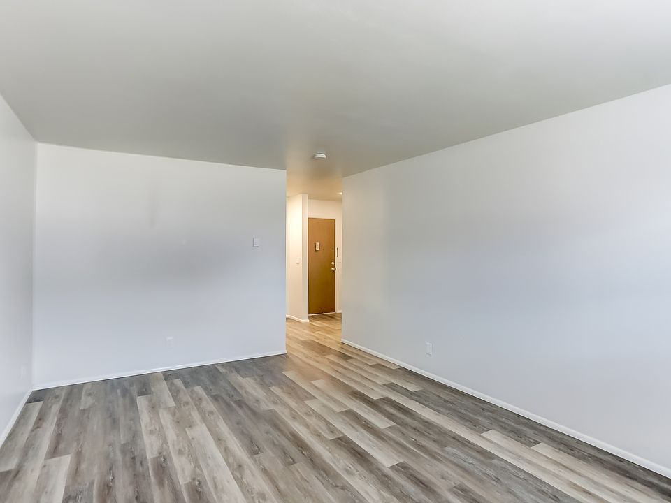 1st image of 1212 Bellefontaine Ave #17257240