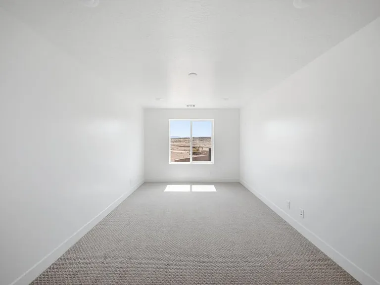 946 E Malibu Ln — Photo 15