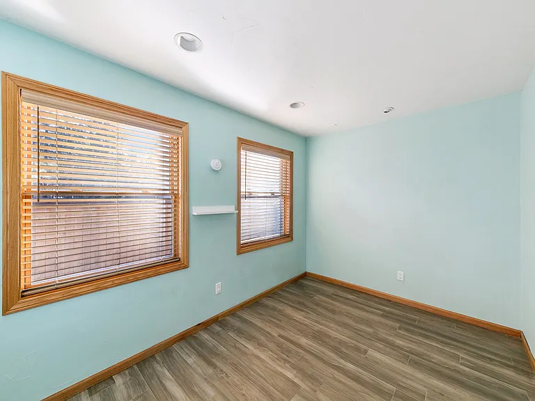 926 Tanglewood Dr — Photo 22