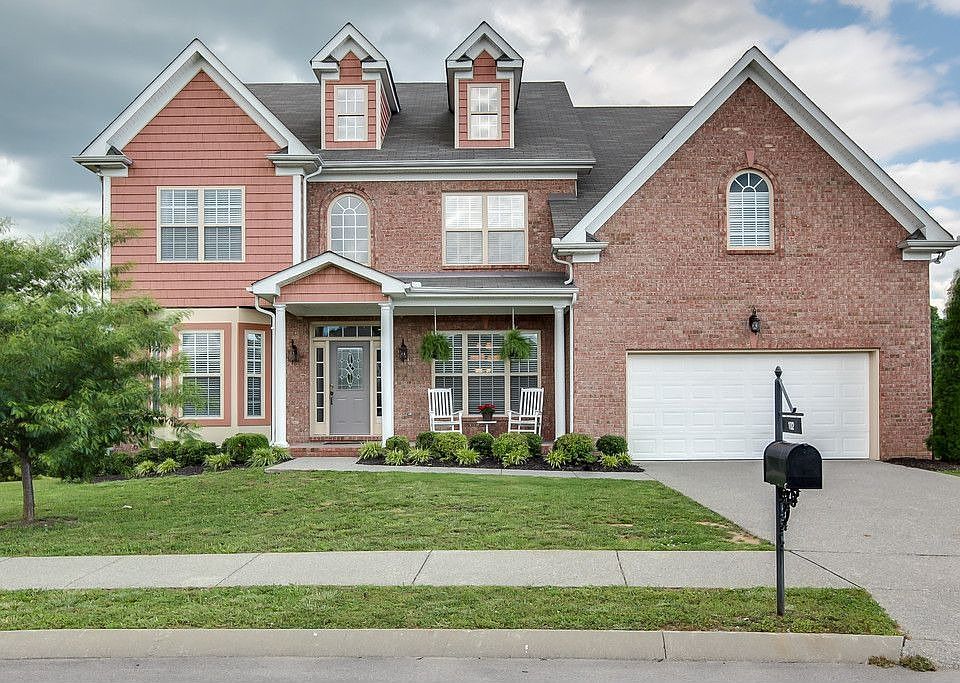 Welcome to 102 Torrington Ct