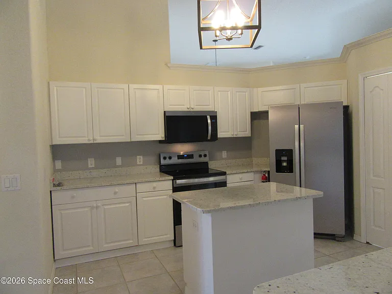 1804 Abbeyridge Dr — Photo 7