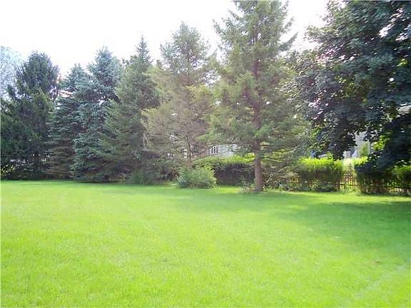 2nd image of 42 Concord Dr