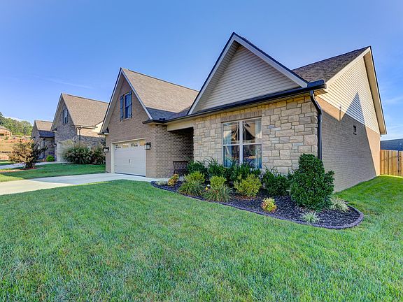 2nd image of 7704 Saddlebrooke Dr