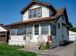 196 31st St SW, Barberton, OH 44203