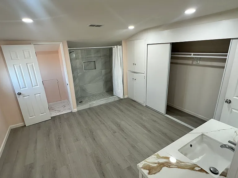 521 N Hemet St — Photo 17