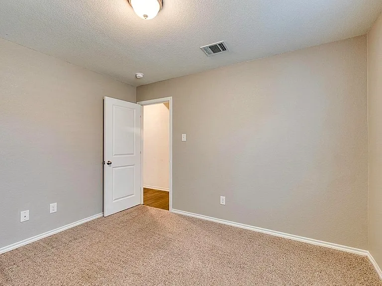 3612 Robbie Run — Photo 16