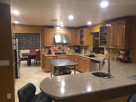 3rd image of 4070 N Placita De Arriba