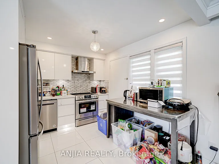 203 Norfolk Ave #MAIN FL — Photo 29