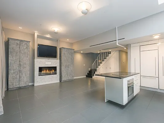 Rented by Sotheby's International Realty | media 48