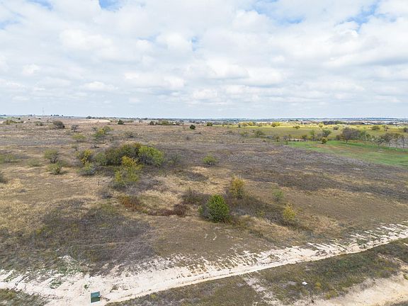3rd image of 50 Longview Creek Trl