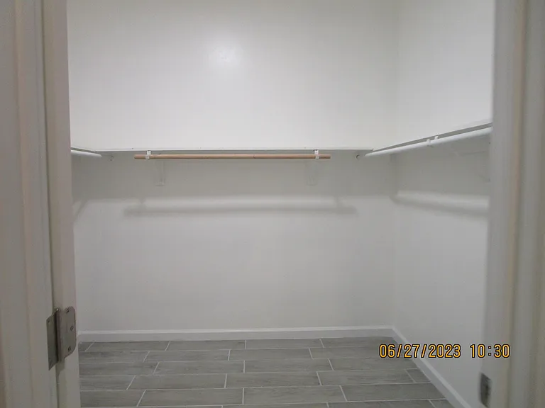 3622 Anderson St — Photo 9
