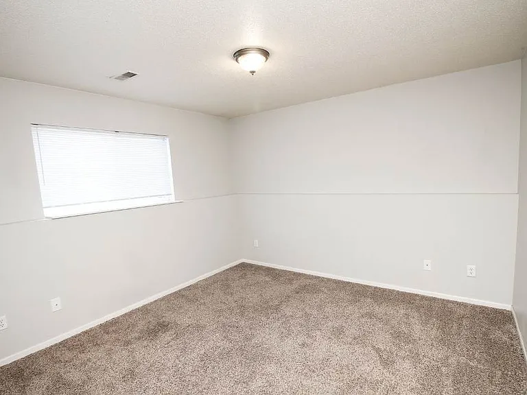 4905 S Tennis Ln — Photo 14