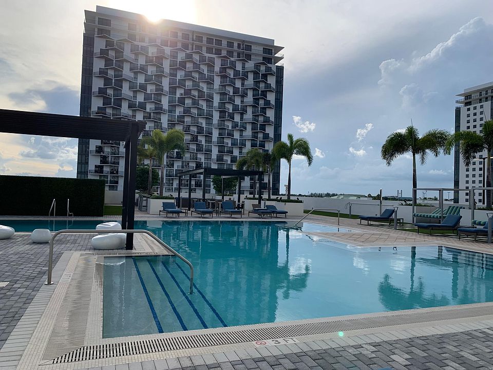 1st image of 5350 NW 84th Ave #305A