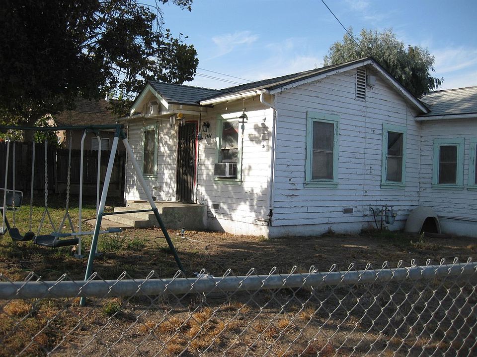 2nd image of 2404 Gaither St