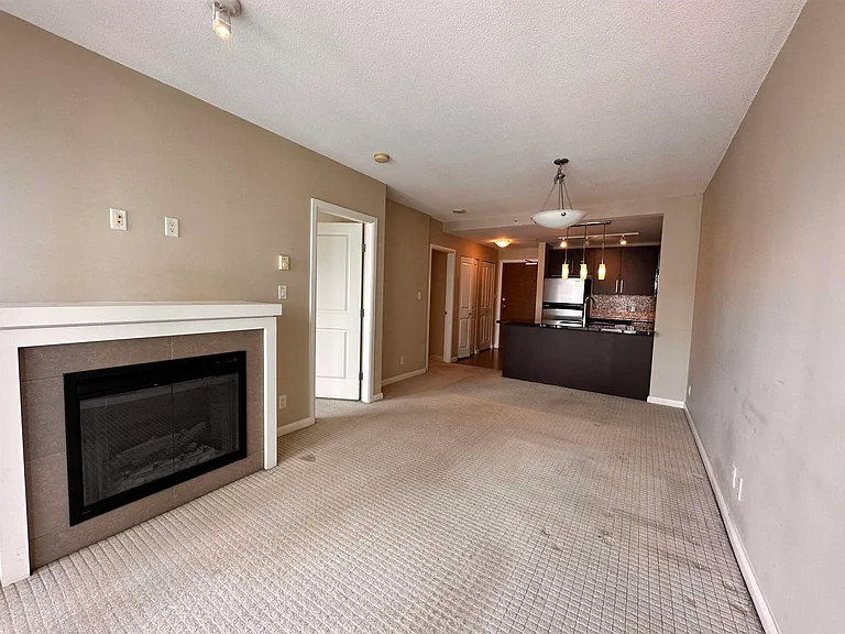 888 Carnarvon St #2307 — Photo 6