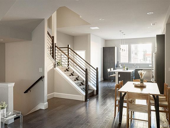 5th image of 57 W 10th Avenue