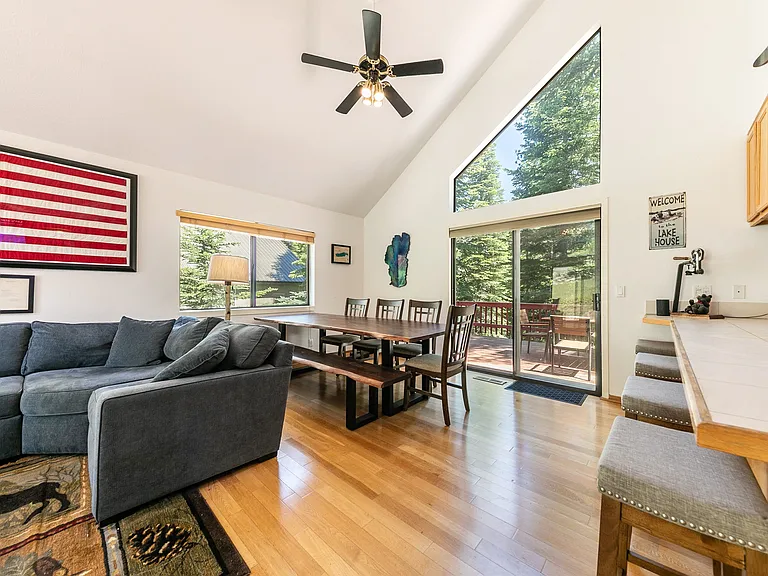 11059 Zermatt Dr — Photo 6