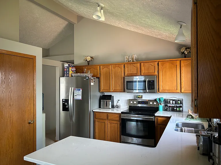 8018 Bauman Ave — Photo 15