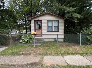 202 Mohican St, Lester, PA 19029