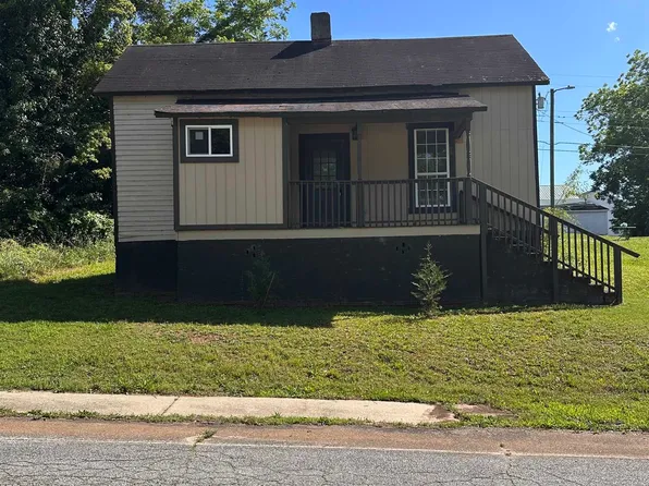 414 Poole St, Woodruff, SC 29388