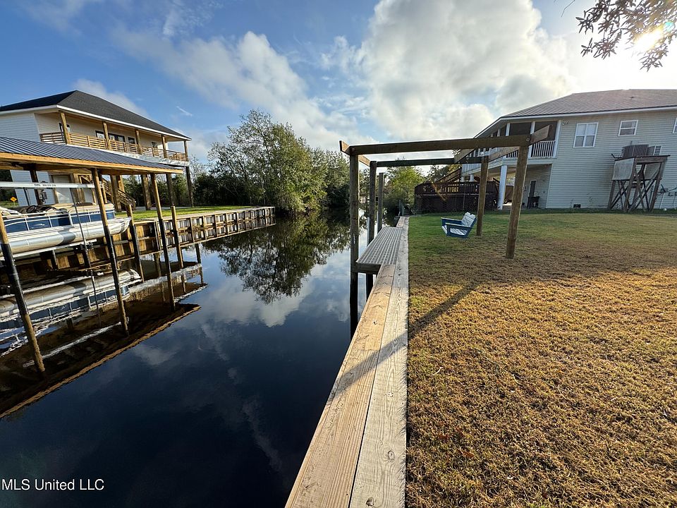 1st image of 11119 Bay Cove Dr #13