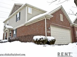 140 Neutrenton Ave, Elgin, IL 60120