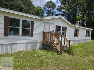 22 Pump Rd, Jesup, GA 31545