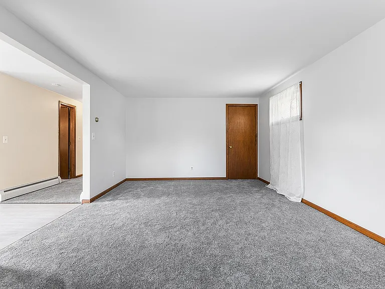 92 Gordon St — Photo 15