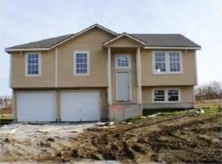 1607 N Bay Ave, Independence, MO 64058